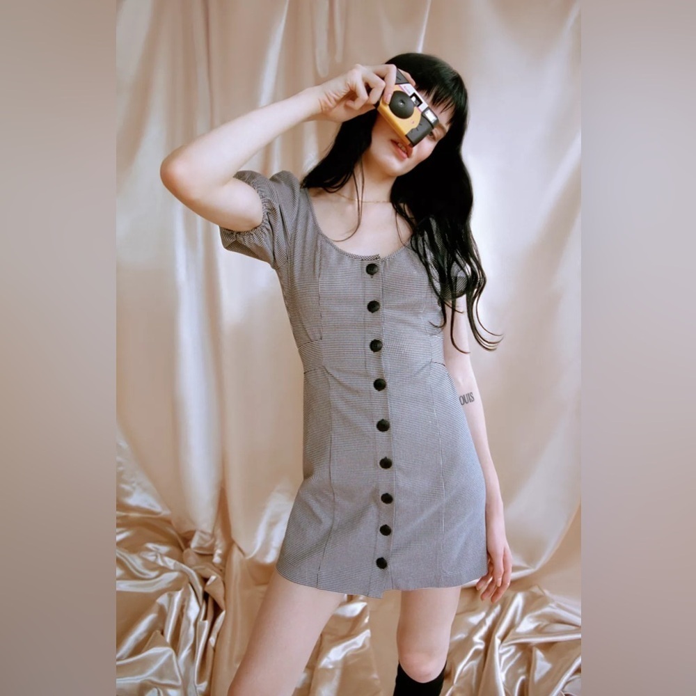 Urban Outfitters Emily Puff Sleeve Button-Up Dress (Size M)